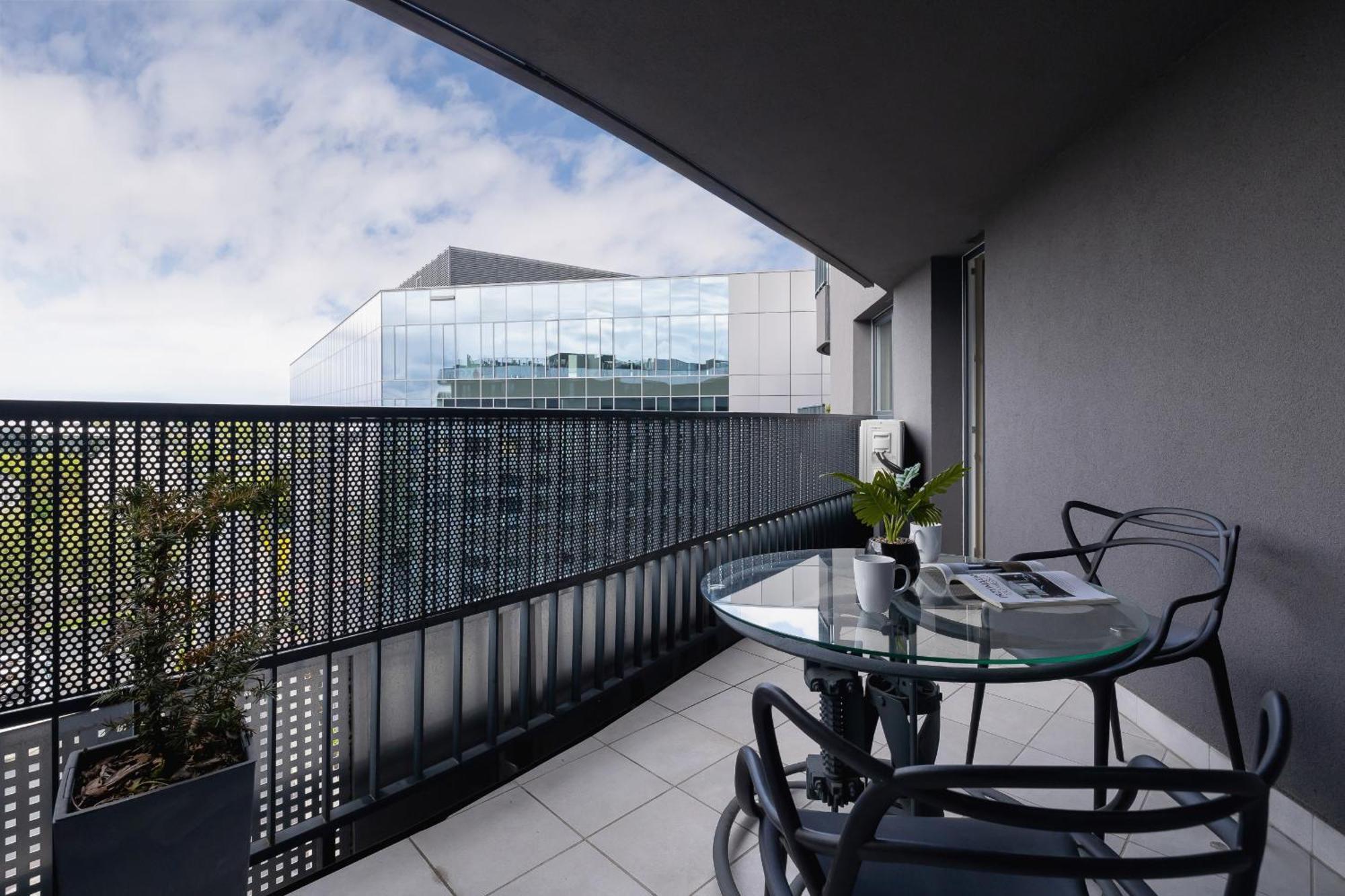 Exclusive On The Vistula River In By Renters Prestige Apartment Krakow